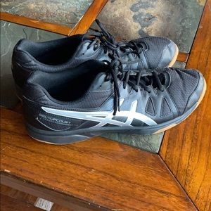 ASIC athletic shoes
